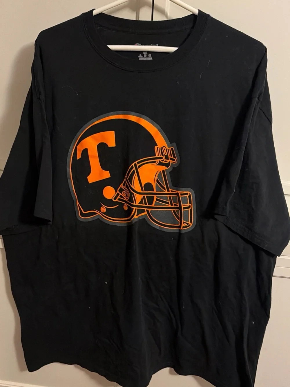 Champion Black and orange Tennessee volunteer helmet T-Shirt - Picture 1 of 3